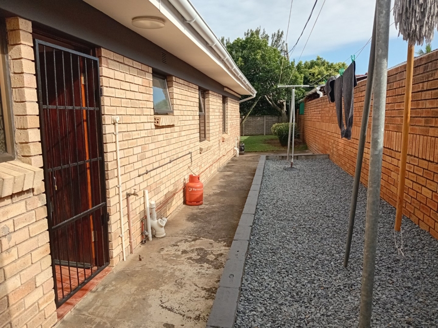 4 Bedroom Property for Sale in Gonubie Eastern Cape